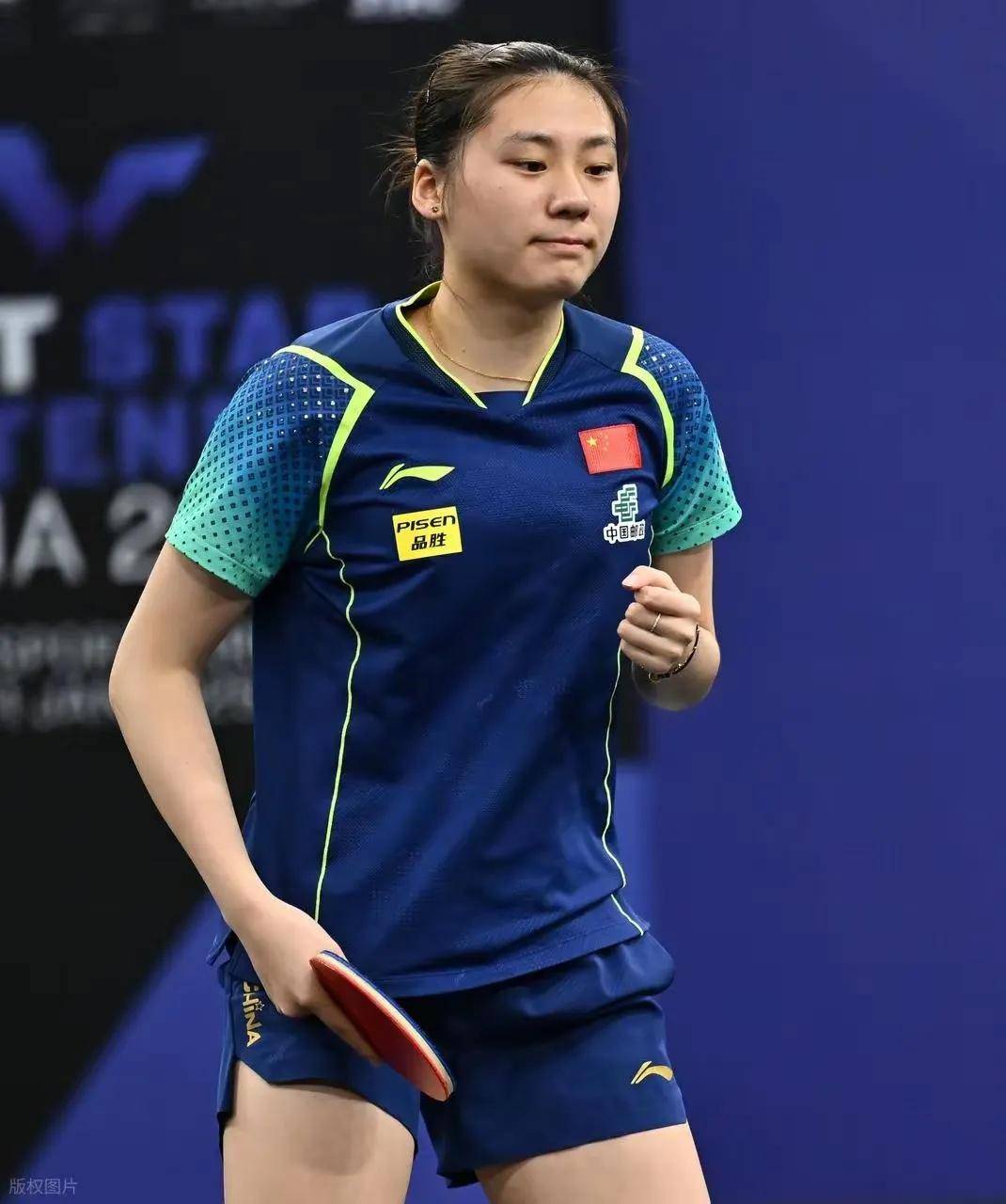 三分球的引 三分球的引